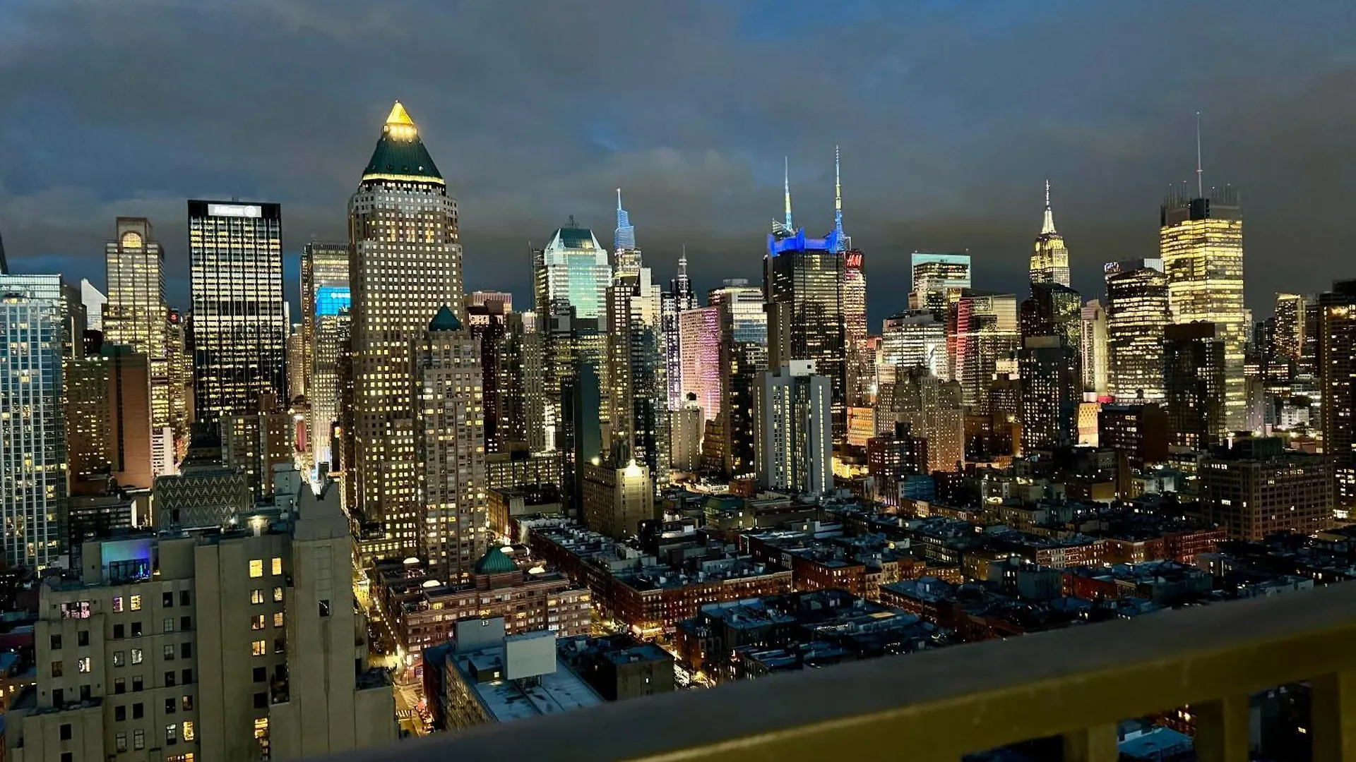 Midtown High Floor Fantastic Panoramic City View Corner 2 Bedroom Apartment New York Stati Uniti