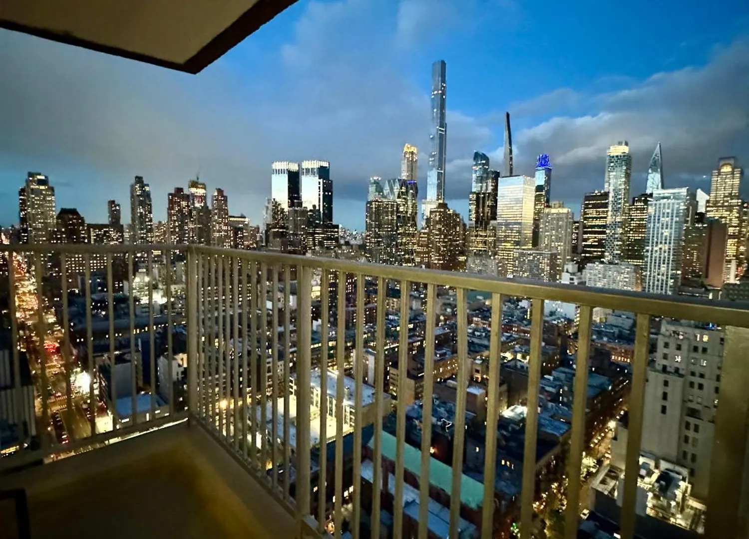Midtown High Floor Fantastic Panoramic City View Corner 2 Bedroom Apartment New York Stati Uniti