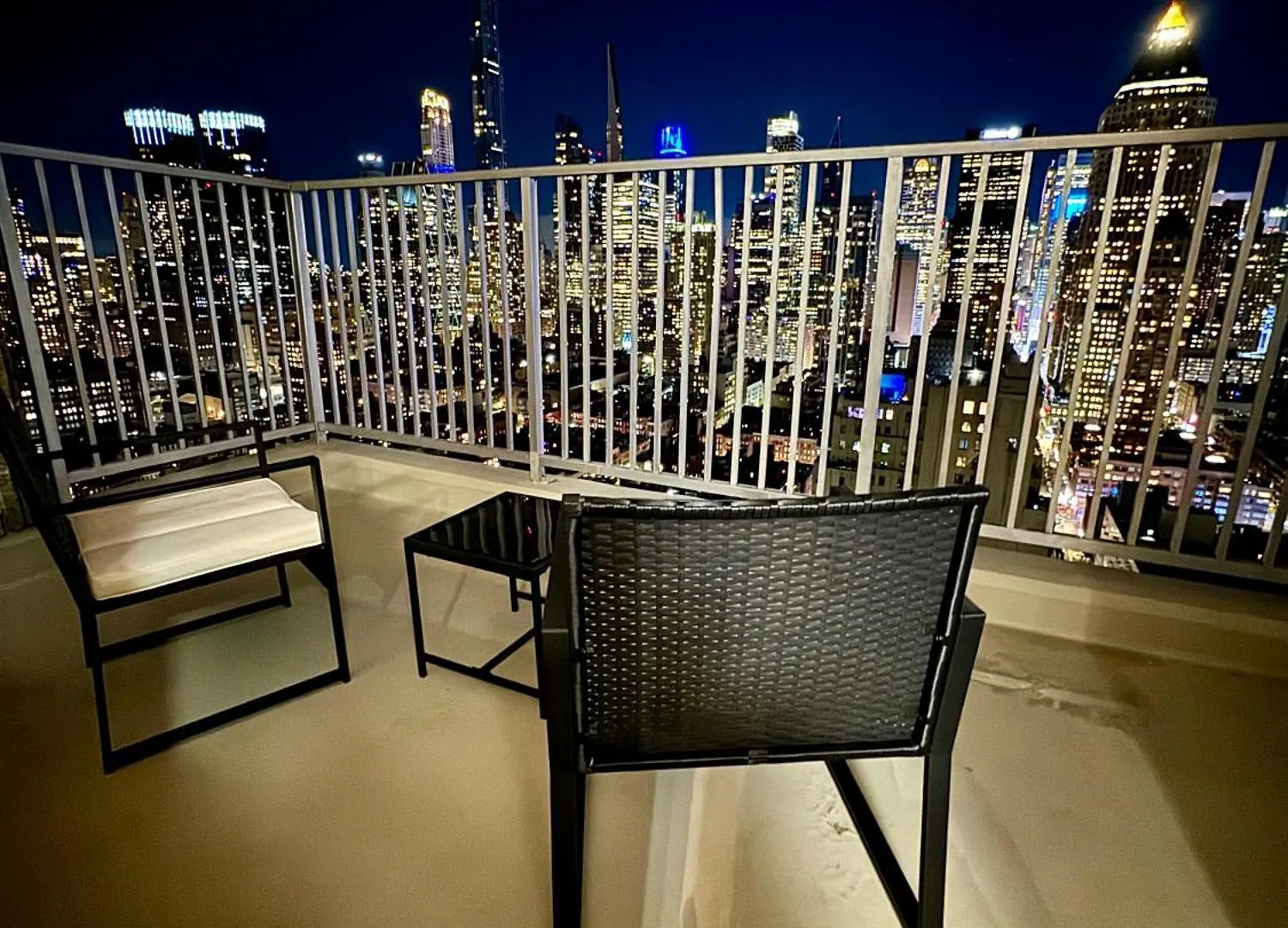 Midtown High Floor Fantastic Panoramic City View Corner 2 Bedroom Apartment New York 0*,  Amerikai Egyesült Államok
